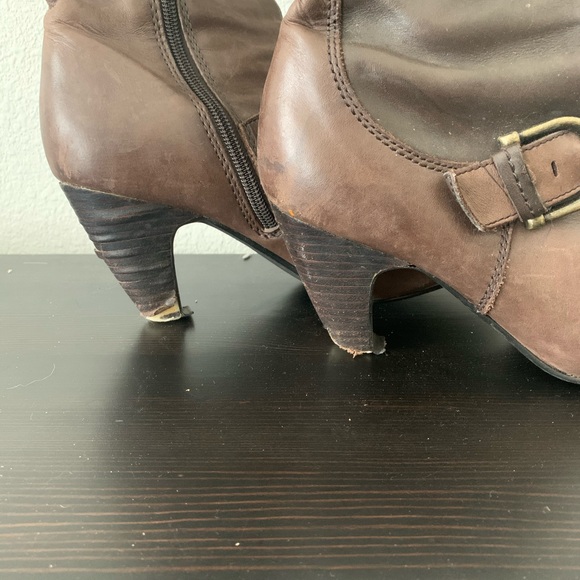 DSW heeled cut boot! - Picture 2 of 2
